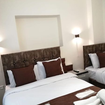 Dos Hermanos Hotel Istanbul Exterior photo